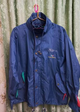 Куртка/ветровка