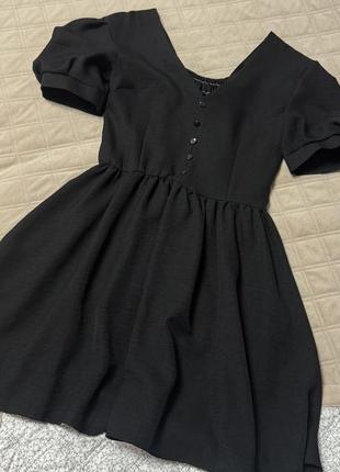 Чорне літнє плаття