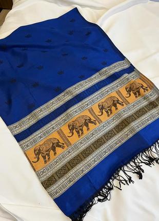 Роскошный шарф