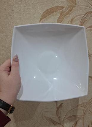 Салатник квадратний 24х24 см. білий склокерамічний luminarc quadrato white