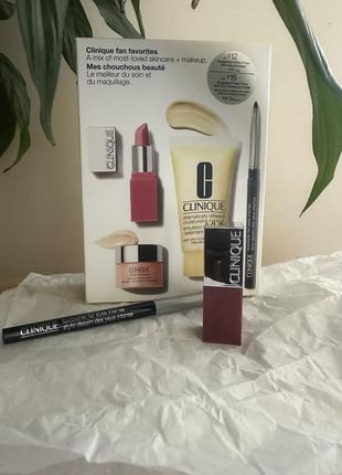 Олівець з набору clinique