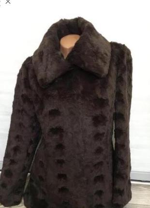 Легенька брендова шубка