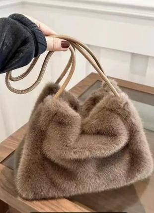 Сумка зі штучного хутра