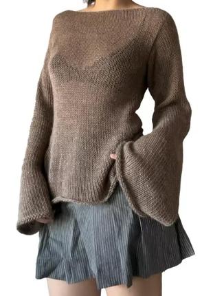Свитер с рукавами клеш