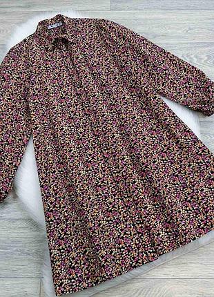 Яркое платье свободного кроя