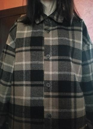 Милое пальто в клетку