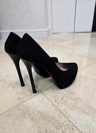 Женские туфли