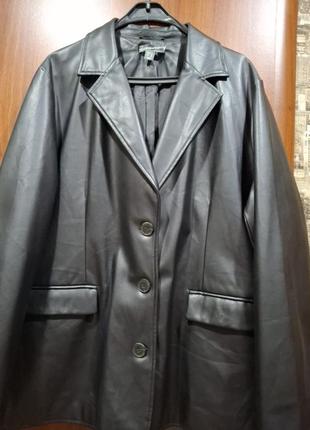 Абсолютно нова стильна куртка