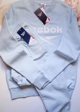Жіночий спортивний костюм reebok