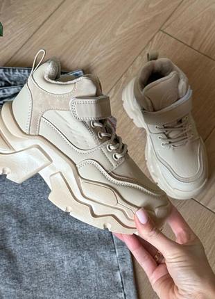 Утепленные кроссовки для девочки