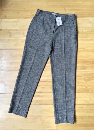 Стильные серые брюки