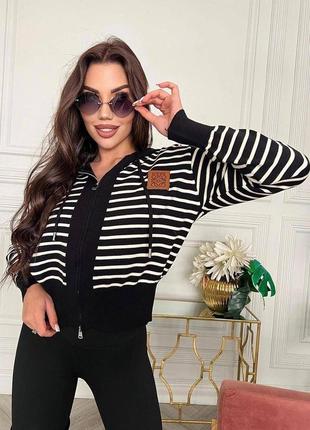 Кофта жіноча