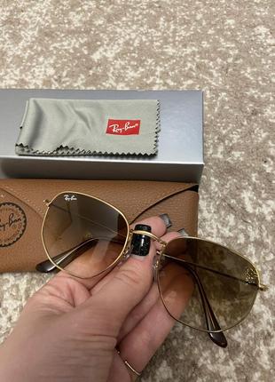 Солнцезащитные очки ray ban