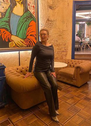 Кофточка со спущенными плечами