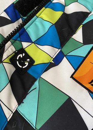 Куртка яскрава на хлопчика 6