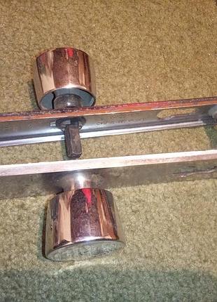 Ручка для дверей металлическая