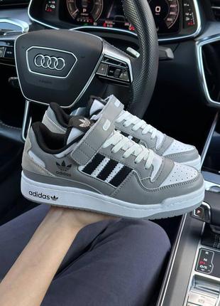 Женские кроссовки adidas originals
