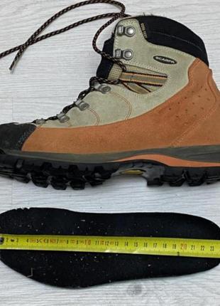 Треккинговые ботинки фирмы scarpa.размер 37.в идеальном состоянии