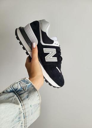 Женские кроссовки new balance