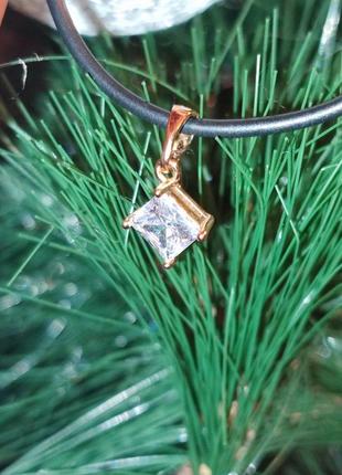 Кулон  (білий камінець)
форма ромб