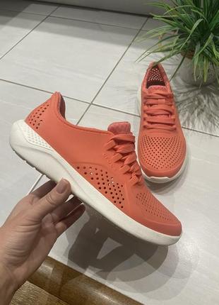 Резинові кросівки мокасини crocs р. w6 (36-37)