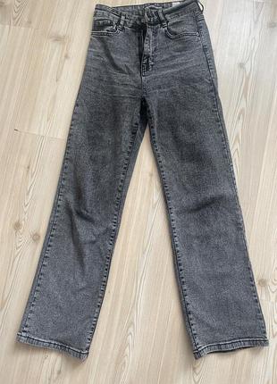 Джинсы прямые женские размер s-m 26/27