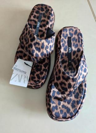 Босоножки zara р.38