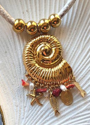 Колье yhpup ракушка с подвесками на шнурке, сталь с pvd gold покрытием