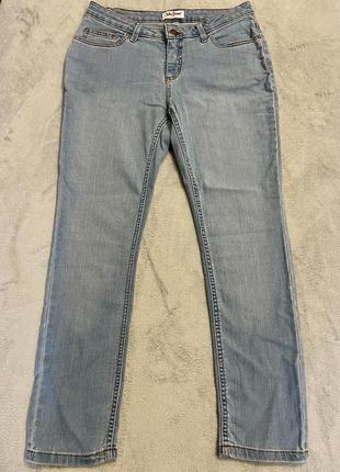 Джинси жіночі  абсолютно нові в упаковці john baner