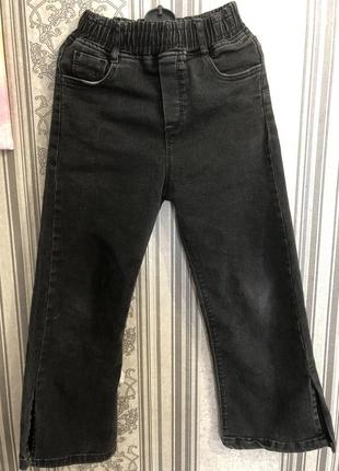 Джинсы на девочку7-8 лет( 122-128 см)