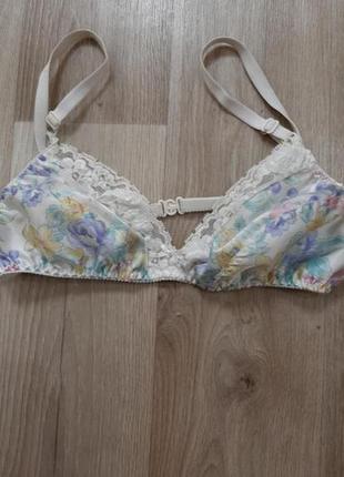 Бюстгальтер