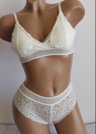 Сетевой комплект бра + трусики р. 42-44