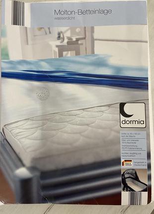 Наматрасник у ліжко водонепроникний