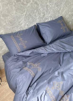 Постельное белье орнамент золотыми нитями бязь машинная вышивка