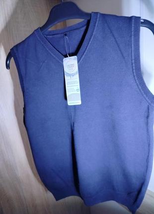 Жилетка на мальчика 13-14 лет