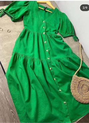 Невероятное зеленое платье