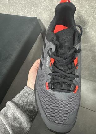 Трекінгові кросівки adidas 3
