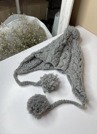 Классная теплая шапочка