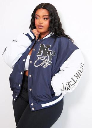 Бомбер от бренда prettylittlething