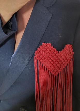 Брошка серце макраме