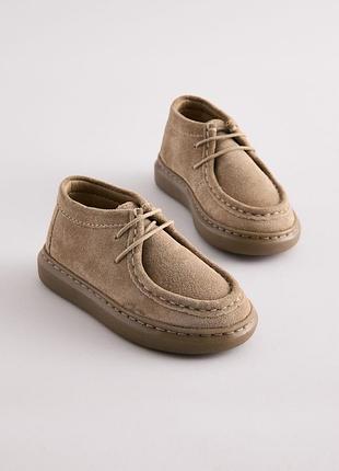 Туфлі некст