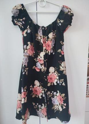 Платье в цветочный принт primark