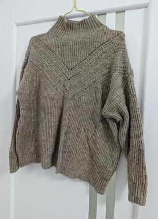 Свитер