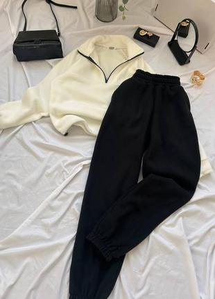 Практичный тёпленький костюм