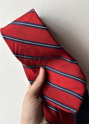Шелковый галстук от tommy hilfiger