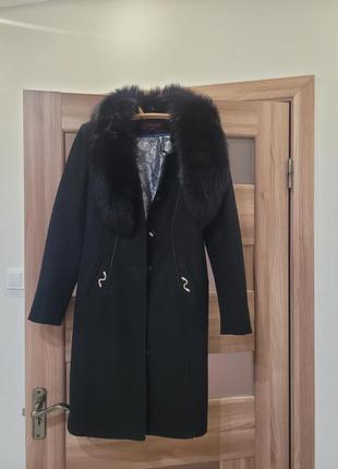Пальто жіноче
