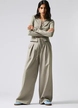 Круті брюки палаццо weekday indy suit trousers