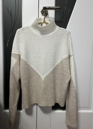 Свитер