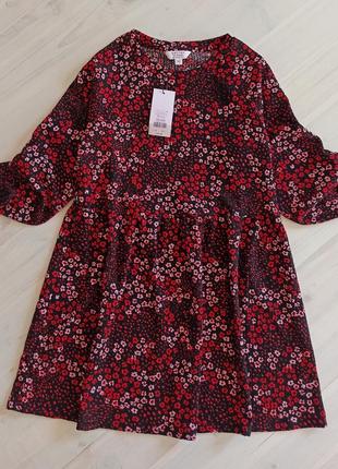 Платье в цветочный принт pretty littlething xs
