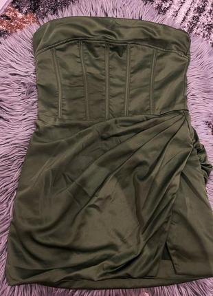 Вишукана сукня